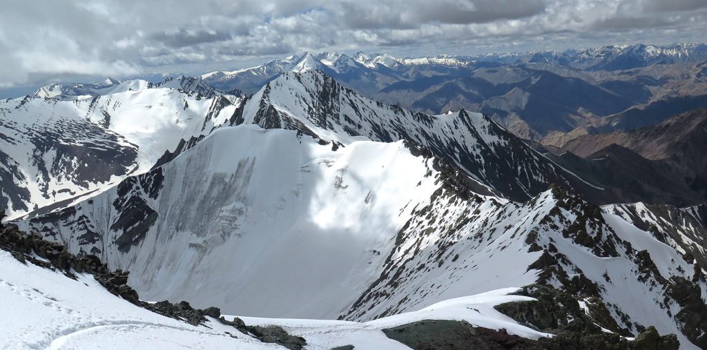 Stok-Khangri-summit